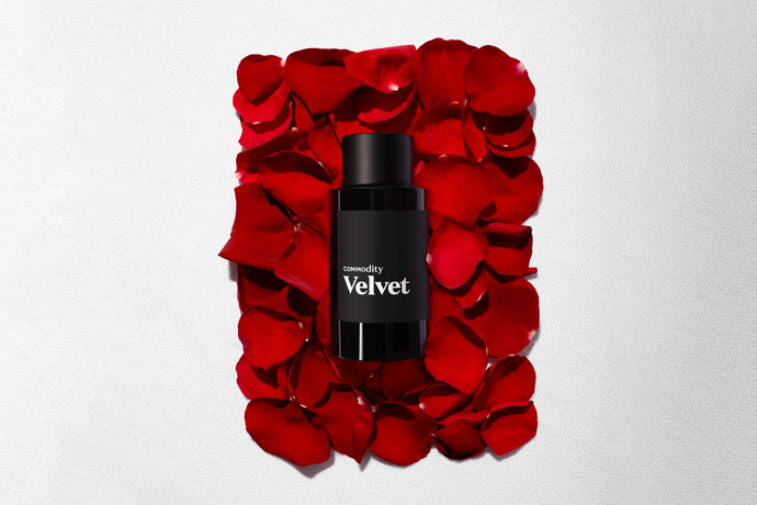 Pe această notă: Cum miros cu adevărat parfumurile de trandafiri?